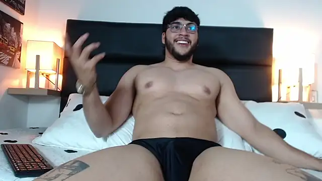 mike_foxxx_'s cam snapshot