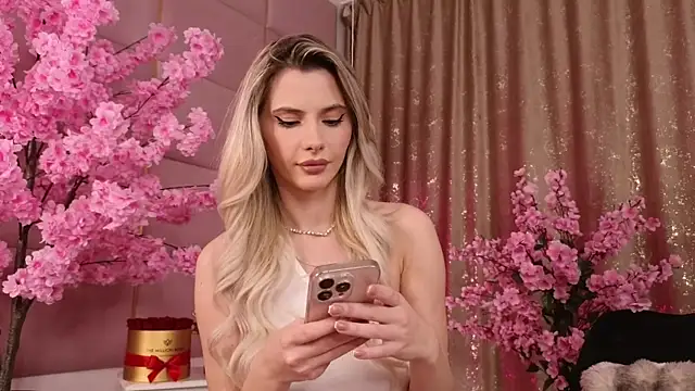 Elliblue live sex cam