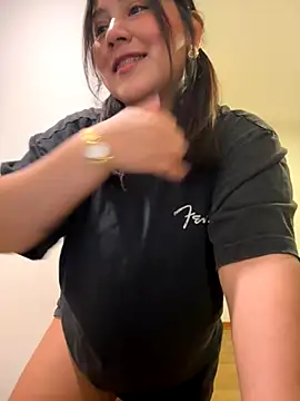 NamiNae live sex cam