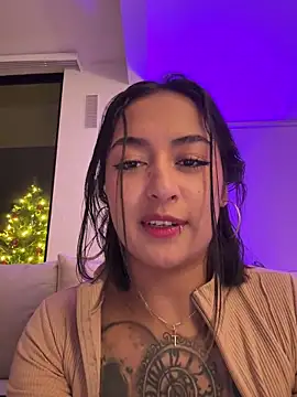 Rae_Lil_White live sex cam