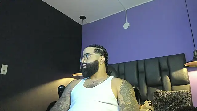 Lyon_vach live sex cam