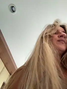 EvvaMur live sex cam