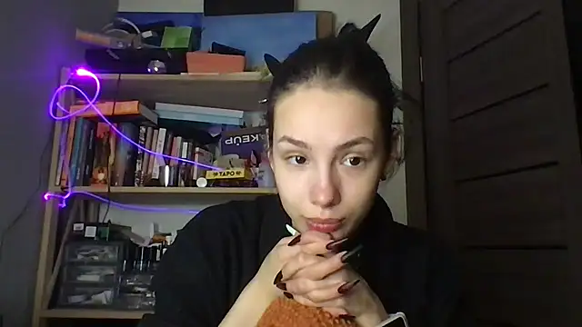 Yuna5343 live sex cam