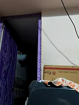 tamilthanushri live sex cam