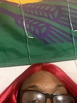 HennessyBaby21 live sex cam