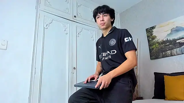 Tyler_durten's cam snapshot