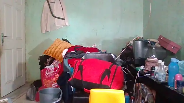 Nicky52 live sex cam