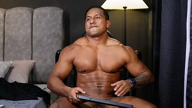 CallumMuscle live sex cam