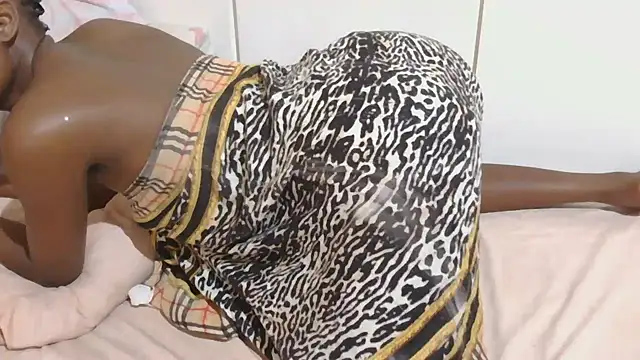 SexyEbonySlender live sex cam