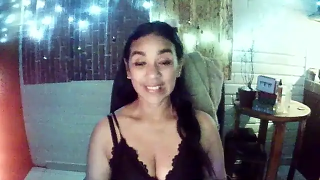 MiiaVelasquez live sex cam