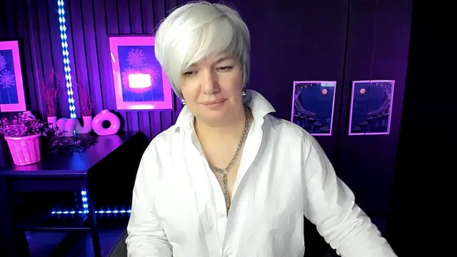 CarmenSoft live sex cam