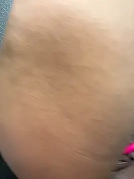 NaughtyNinnaXXX live sex cam