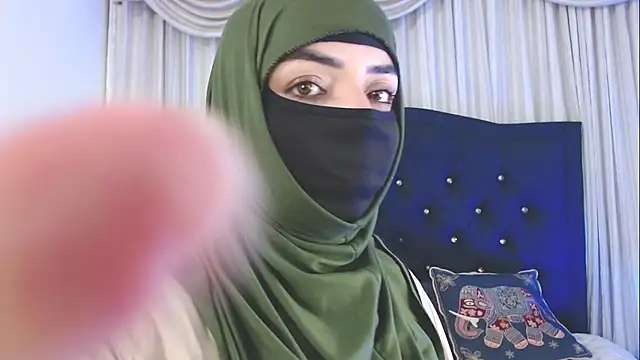 Uzra_hayed live sex cam