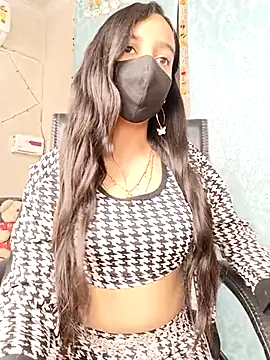 Parinaaz18 live sex cam