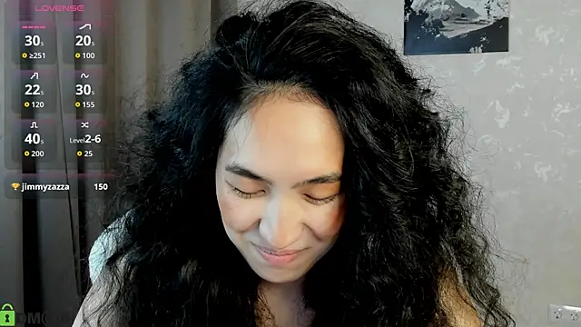 FlirtyAura's cam snapshot