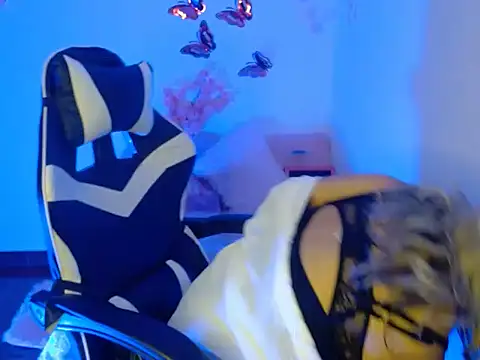 venus_222's cam snapshot