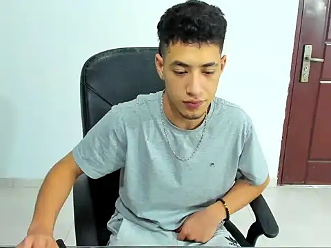 Chandler_ken's cam snapshot