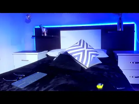 eriikjoness's cam snapshot