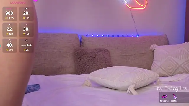 Betty_Twinkle live sex cam