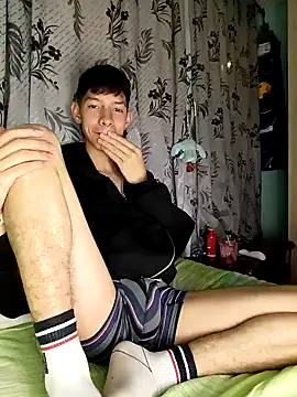 heyy_noah11's cam snapshot