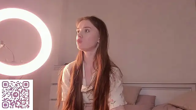 AmyForYouu's cam snapshot