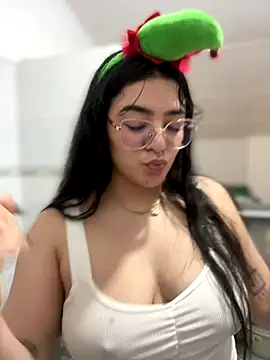 Lia_flowers live sex cam