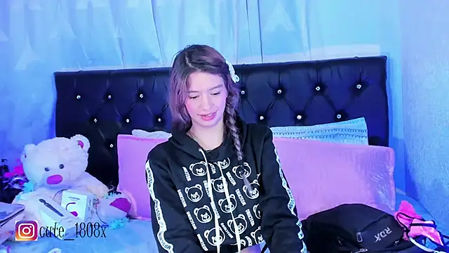 Sofiia_cute_ live sex cam