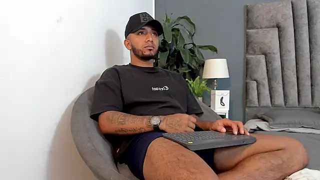 Robin_Rief's cam snapshot