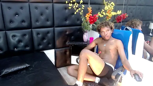 ChrisHott01's cam snapshot