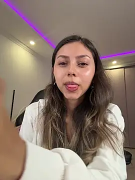 MissBecka_ live sex cam