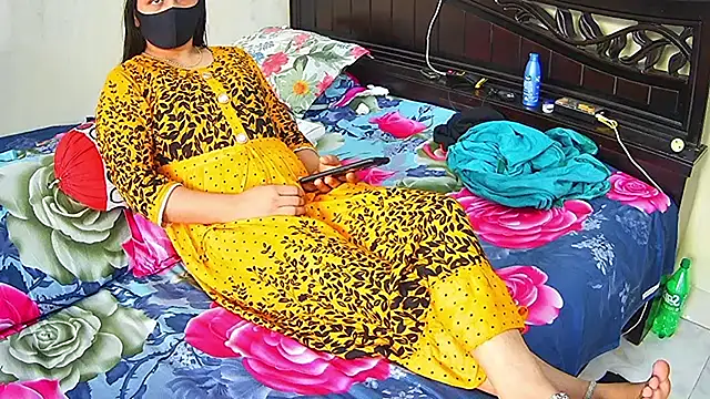 Younger_Couples live sex cam