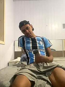 Eduardosexy00091 live sex cam