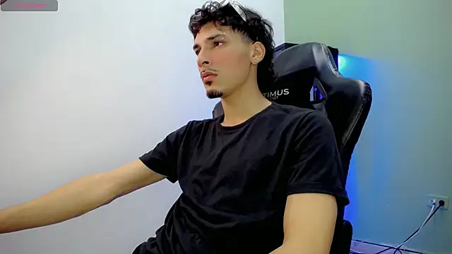 Yankeee_'s cam snapshot