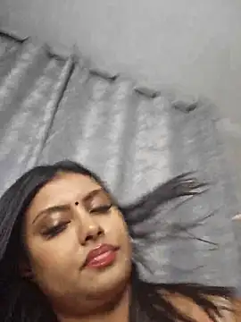 Indian_GlowingMiax live sex cam