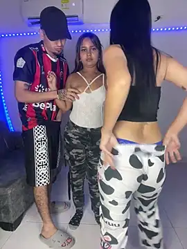 royalgirls_x live sex cam