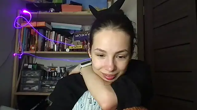 Yuna5343 live sex cam