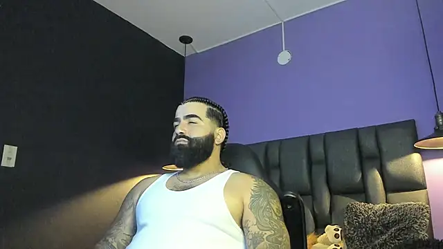 Lyon_vach live sex cam