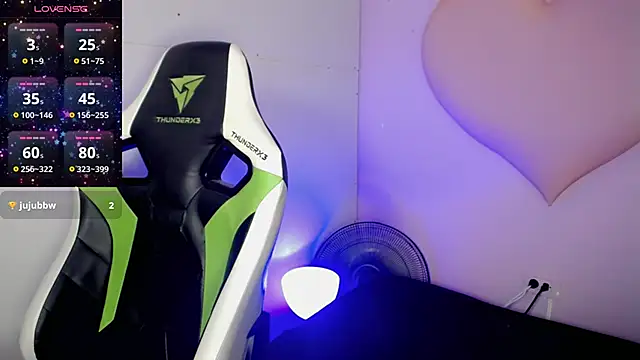 Isabella_saenzz_'s cam snapshot