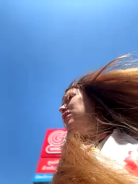 AndreaMood live sex cam