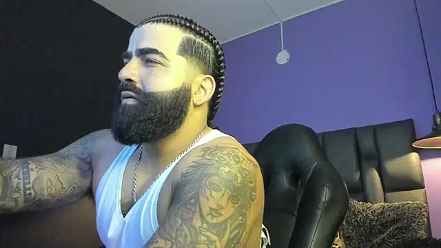 Lyon_vach live sex cam