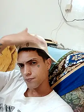 KingWhitexxx's cam snapshot