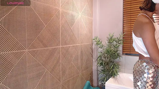 Georgina_Palacios_'s cam snapshot