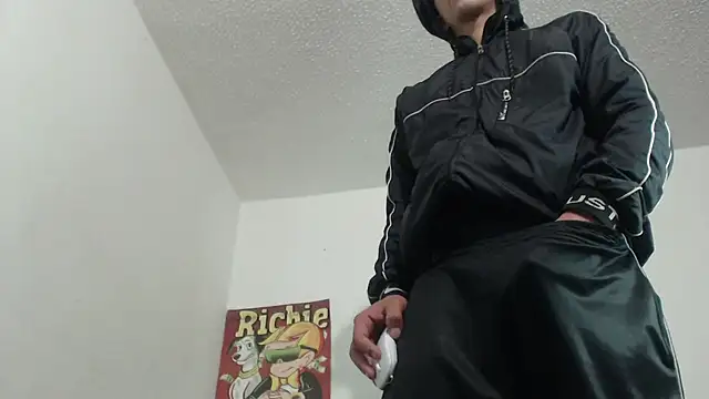 Thomasjons_'s cam snapshot