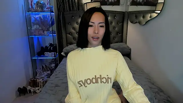 reighnempress live sex cam