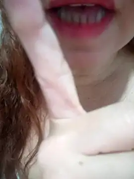 SOLTEIRASIGILO live sex cam