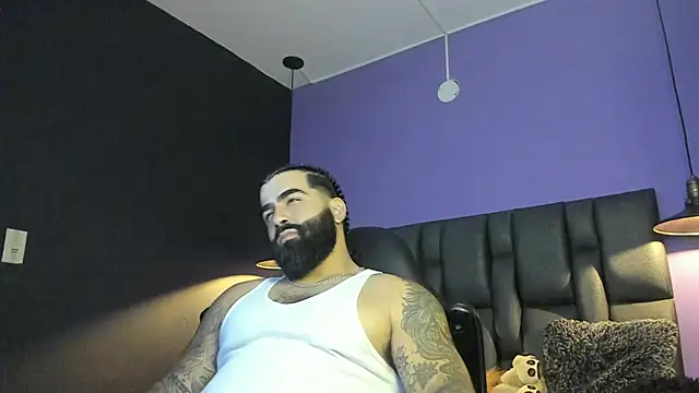 Lyon_vach live sex cam