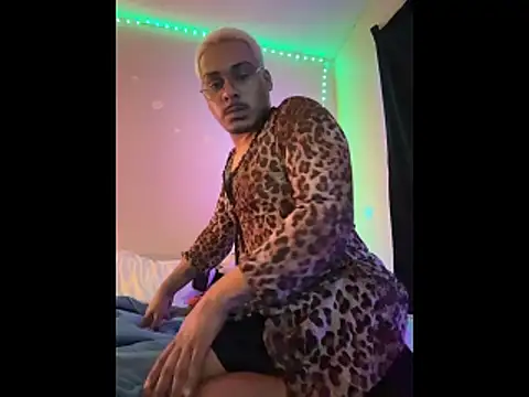 ThixxkkLatin live sex cam
