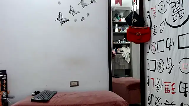 golositha29 live sex cam