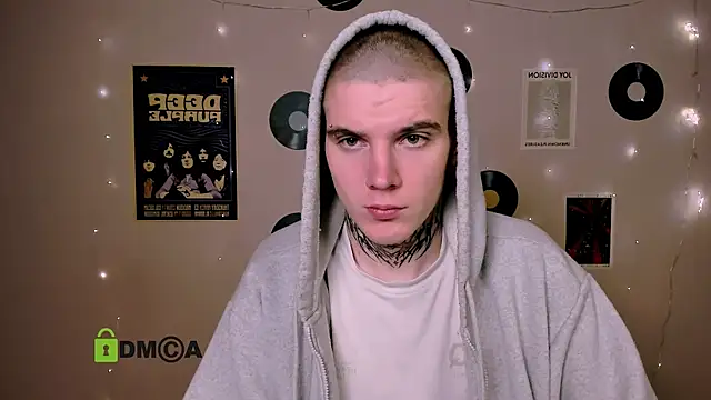 drew_soft_ live sex cam