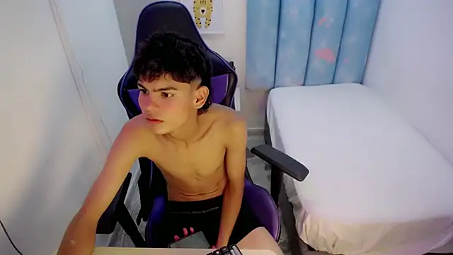 Lil_babyyy_ live sex cam